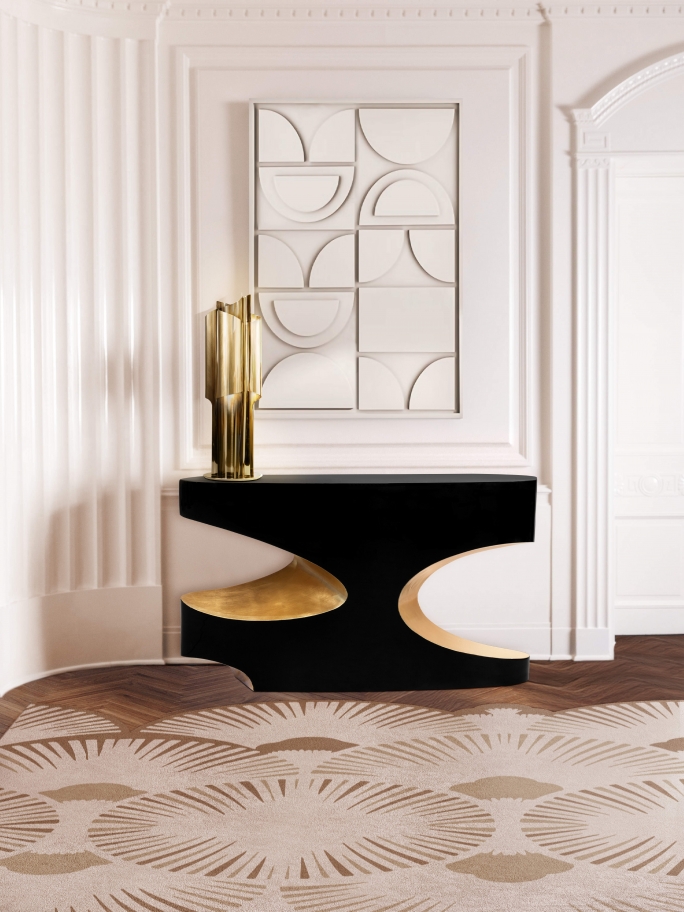 Neutral Luxurious Hallway With Dêco Square Rug - Rug'Society