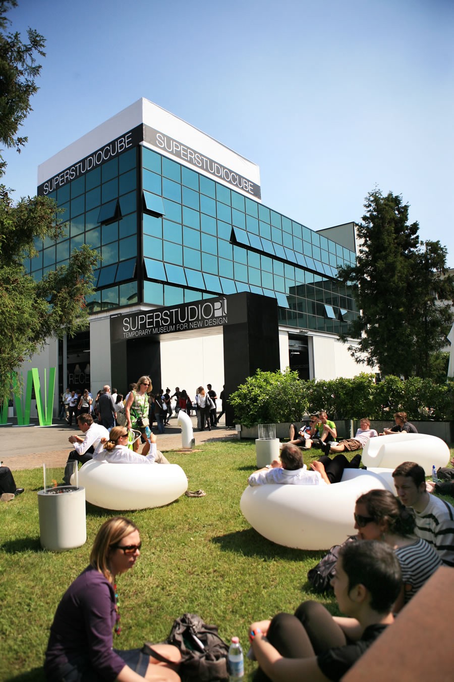 super design show