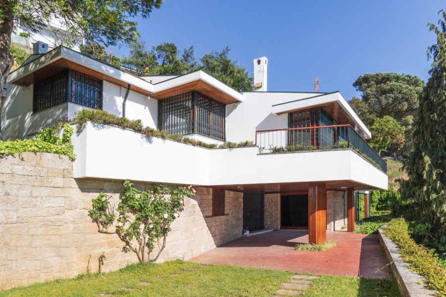 Covet Valley: The Trendiest Mid-Century Modern House