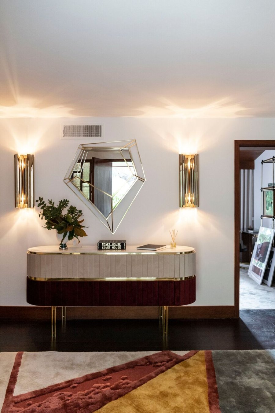 Covet Valley: The Trendiest Mid-Century Modern House