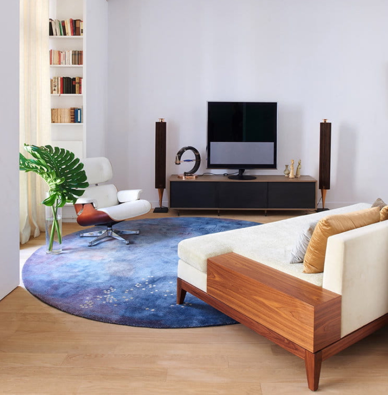 Elliott Barnes Interiors create Delicate Projects with Wonderful Rugs