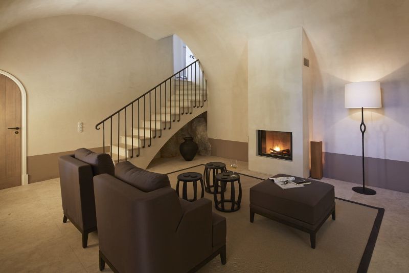 Elliott Barnes, Modern Interior Design, Modern Interiors, Modern Décoration, Rug Décor, Rug Interior Design Projects, Contemporary Projects, Rug Projects
