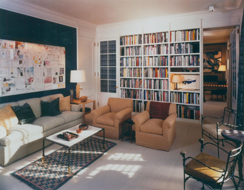 Peter Marino - Pierre New York. Living Room with book shelves, sofas and checkered rug.