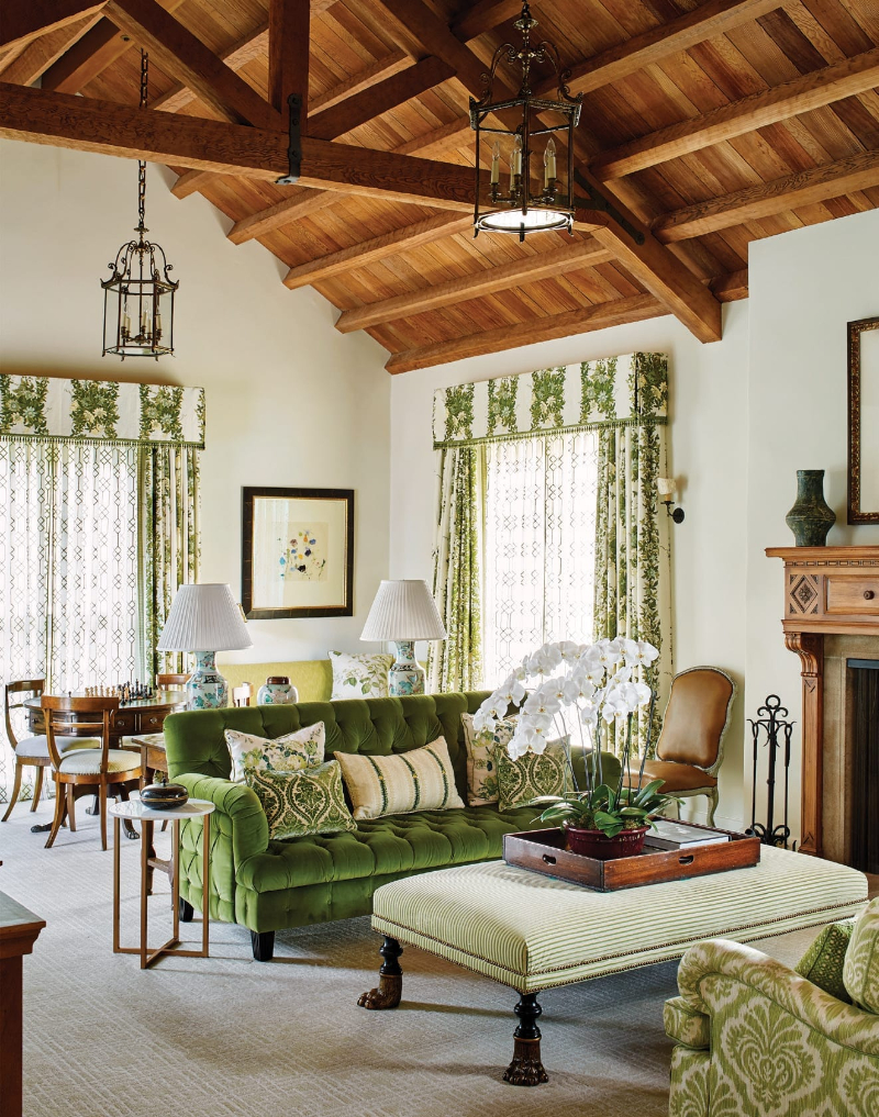 Mid-century modern rug ideas in classical style