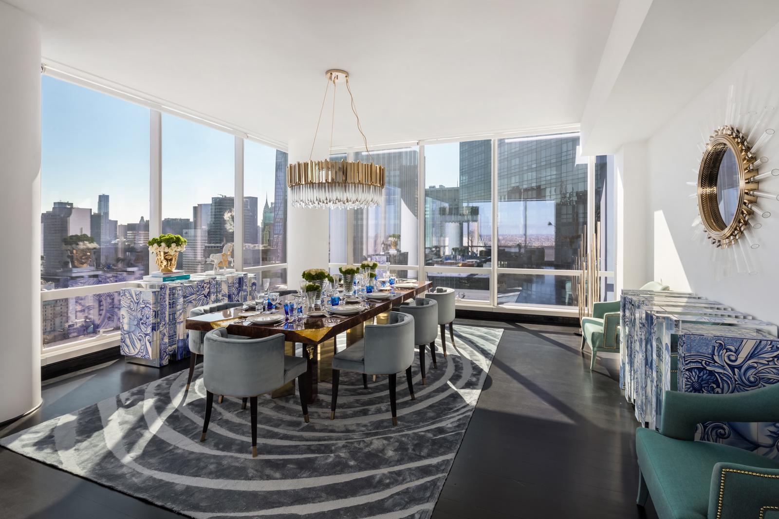 Eye rug with dining chairs and dining table in modern dining room