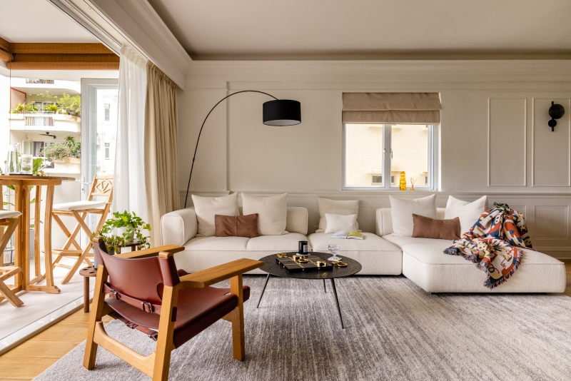 Modern Rug Designs by Liquid Interiors Residential Projects - Mid-Levels Living Room
