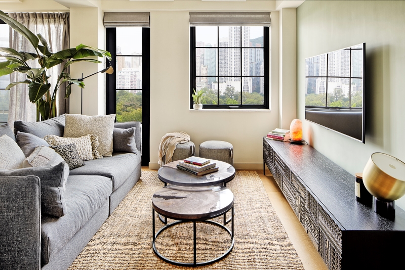 Modern Rug Designs by Liquid Interiors Residential Projects - Greenfield Mansion Living Room