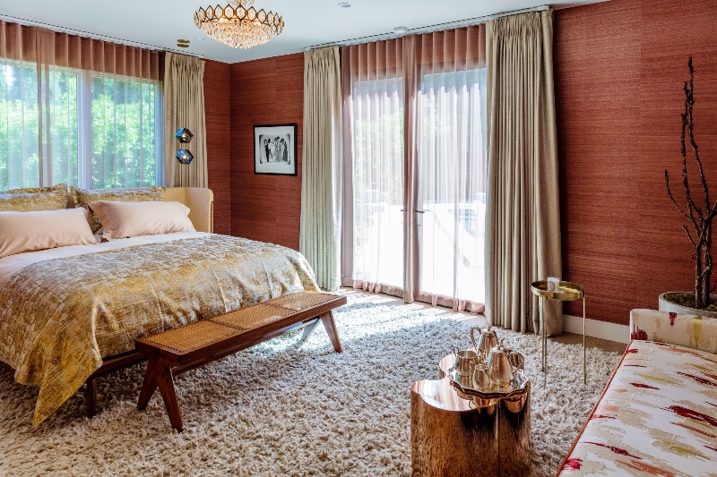 Wonderland project has pastel hues that are combined with a fluffy texture, making it a very fashionable carpet.