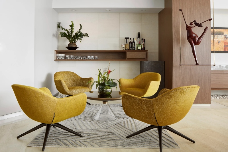 The peaceful and sturdy sentiments that this color sends are echoed in this living space, which has a minimalist and straightforward style.
