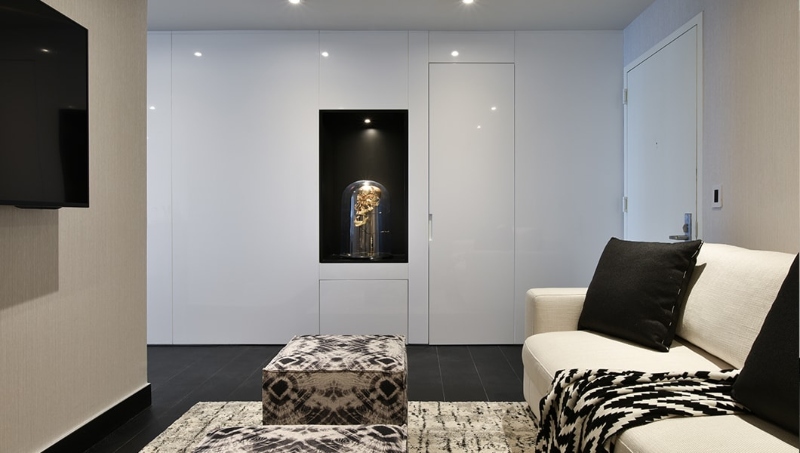 A stunning contemporary living area with modern accents and neutral colors that exudes elegance and comfort. Here you can see another amazing project by Fede Design.