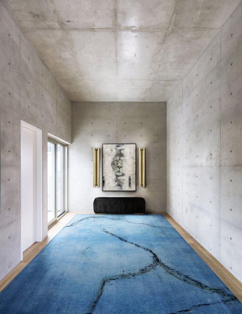 summer decorating ideas with blue abstract rug for hallway