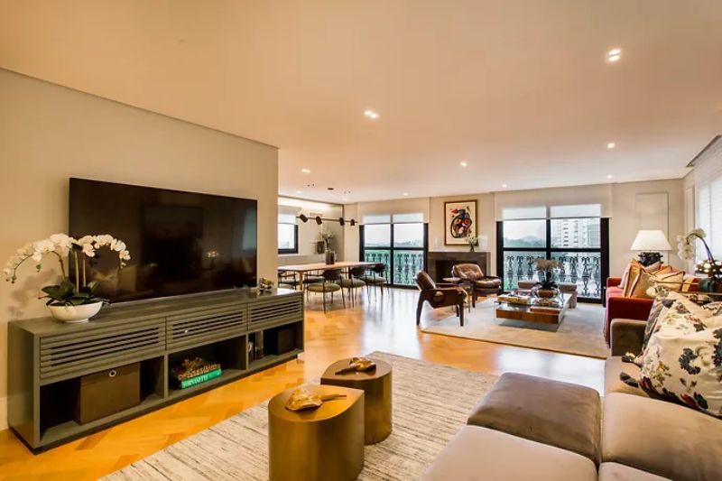 Luxury Interiors By Electrix Design: The Best of Design and Art