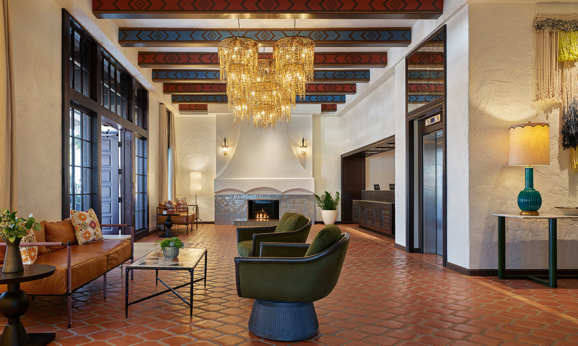 Modern and Trendy Interior Design Projects by Beleco