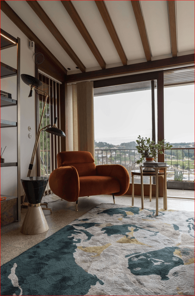 A Collection Of 50 Luxury Side Tables: Elegance, Opulence & Uniqueness