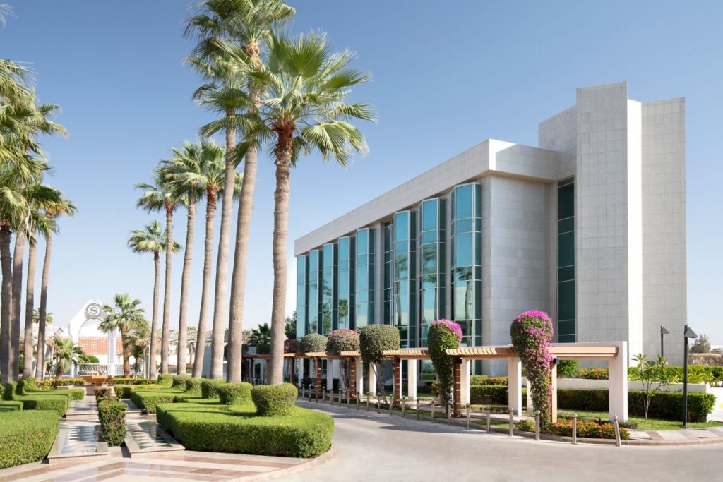 Jeddah Sheraton Hotel - Discovering the Best 20 Luxury Hotels In Saudi Arabia