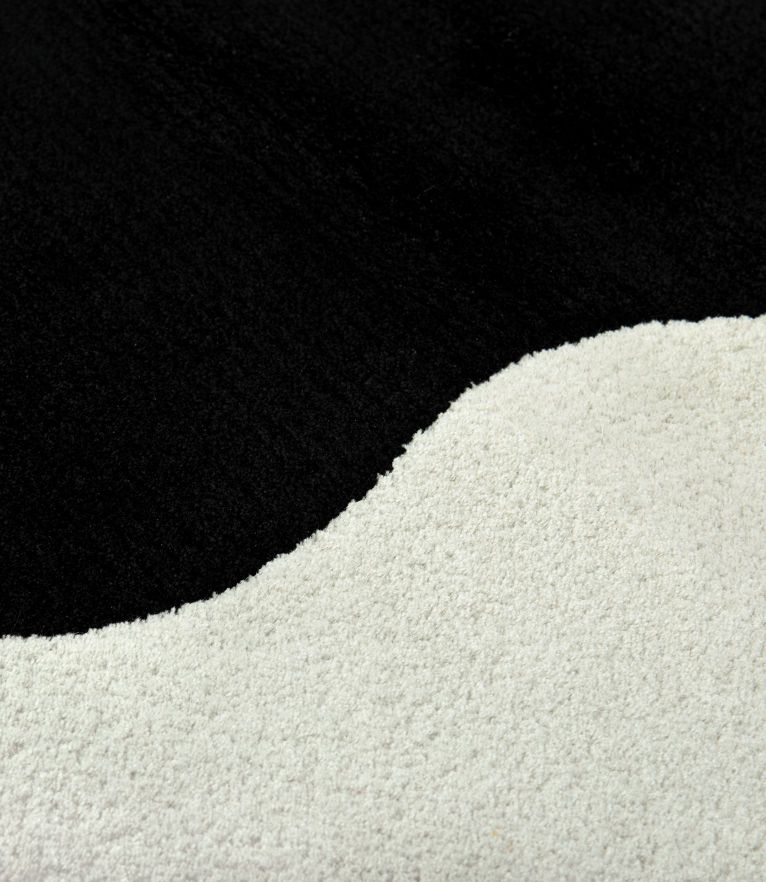 Vase Rug by Rug'Society
