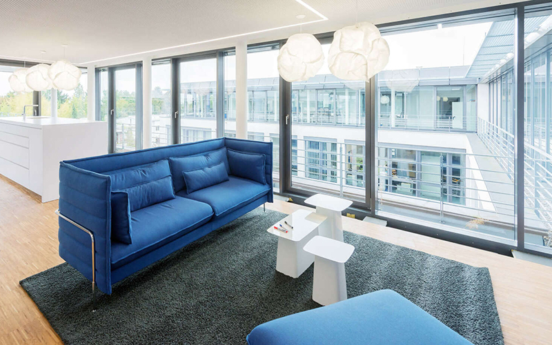 Neutral and colorful rugs ideas from the finest Frankfurt Interior Designers
