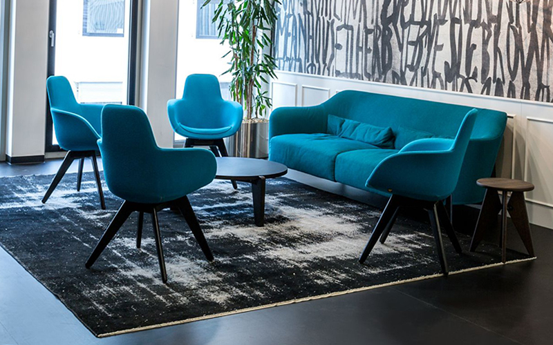 Neutral and colorful rugs ideas from the finest Frankfurt Interior Designers