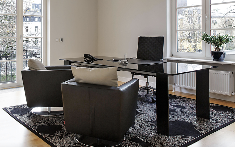 Neutral and colorful rugs ideas from the finest Frankfurt Interior Designers
