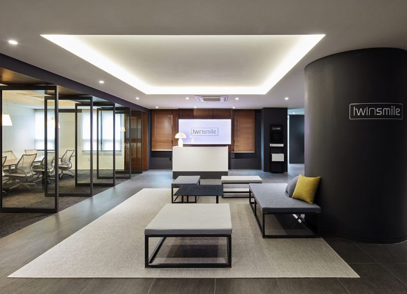 20 Spectacular Rugs Inspirations from Tokyo Interior Designers