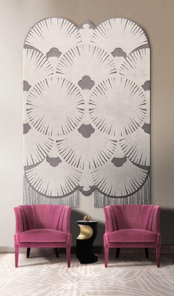 MODERN HALLWAY WITH DÊCO WALL RUG
