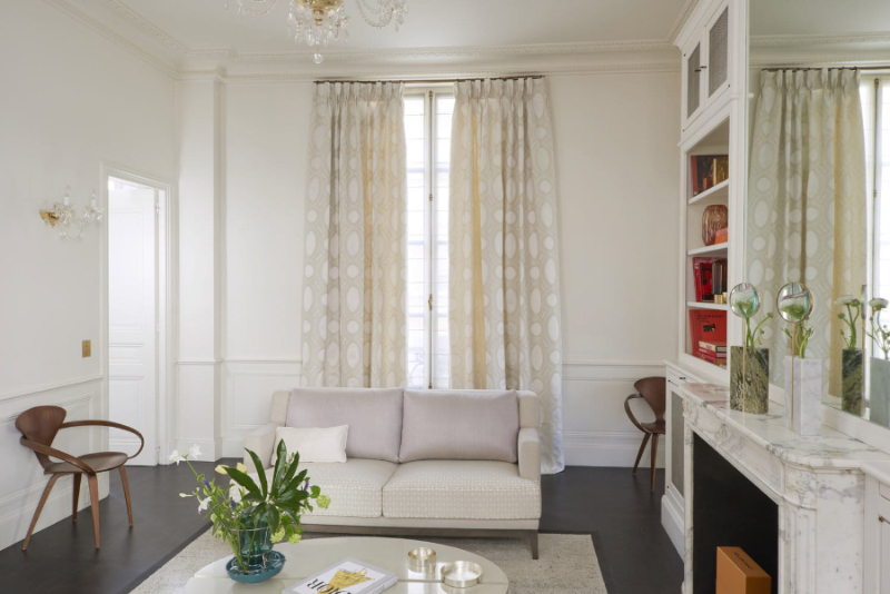 Elliott Barnes Living room place vendome paris