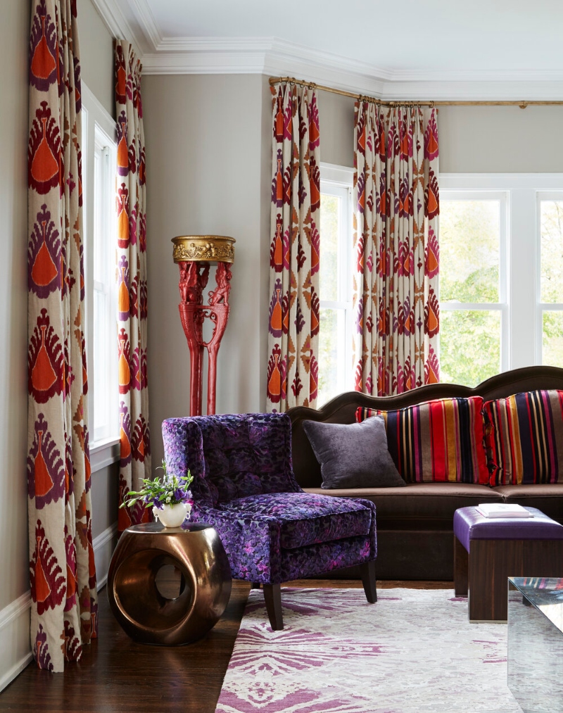 Living room interior design full of colors with a pattern rug