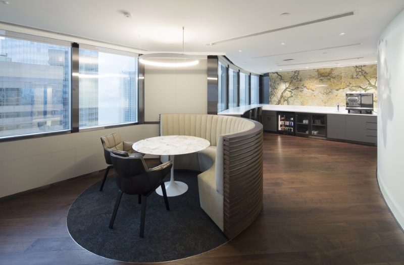 Richards Basmajian - office in the Freshfields - Client Meeting Suite