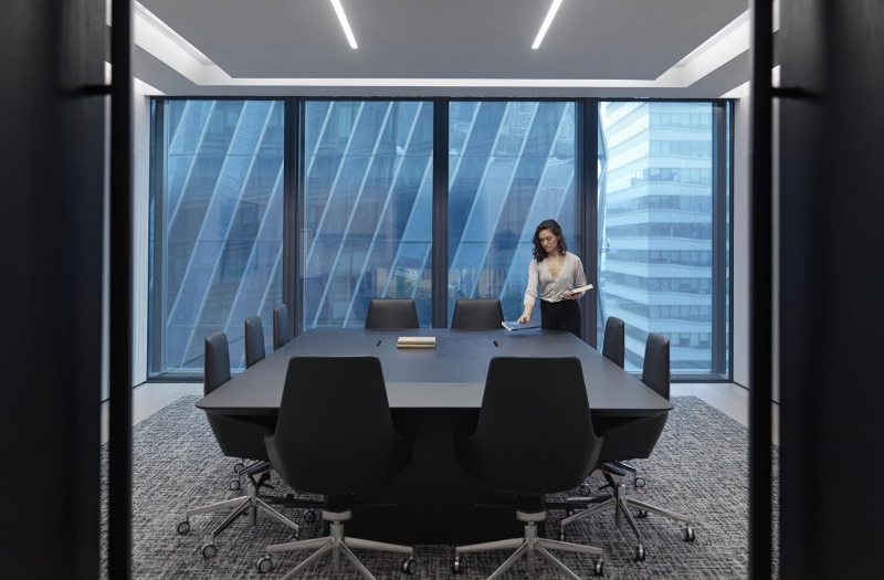 Woods Bagot: The Best Rug Ideas for Office Decor - Trout & Partners in Shanghai - Modern Office Decor