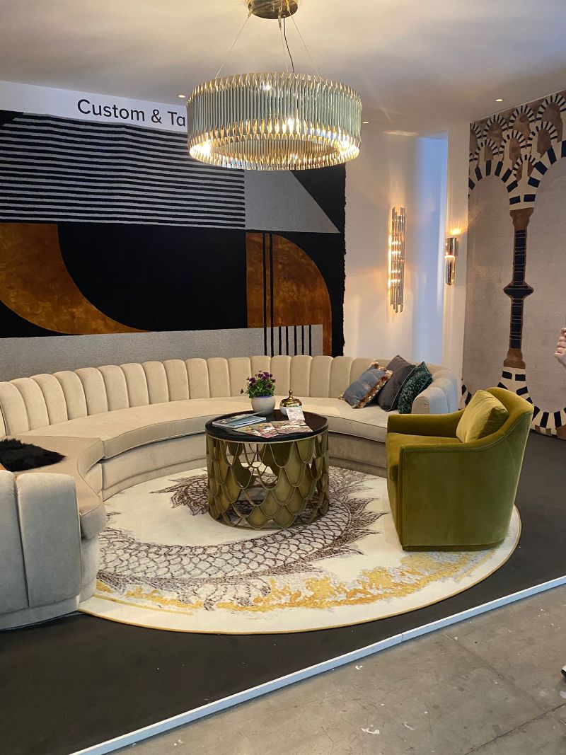 iSaloni Fair: Rug'Society stand at iSaloni 2022, exhibiting fantastic contemporary rugs on the walls and floor.